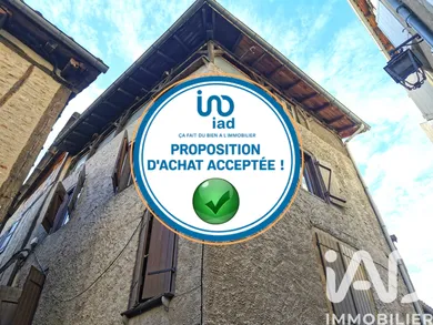 Building in Figeac (46100)