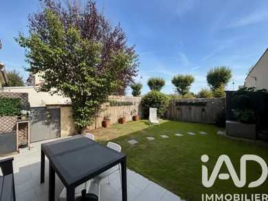 Appartement à Le Perray-en-Yvelines (78610)