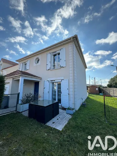 House in Les Clayes-sous-Bois (78340)