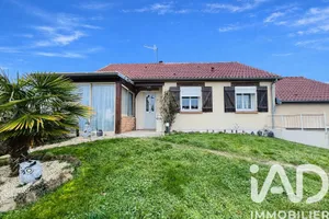 Maison de village à VILLETTE SUR AUBE (10700)