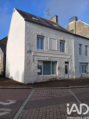 Maison de ville à Coutances (50200)