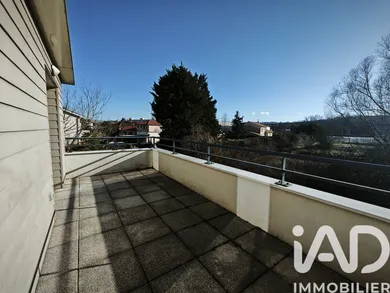 Apartment in Saint-Symphorien-d'Ozon (69360)