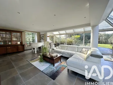 House in Sucy-en-Brie (94370)