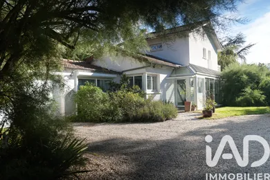 House in Sucy-en-Brie (94370)