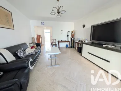 Apartment in Antibes (06160)