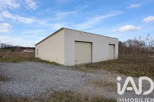 Building in Neuvic Entier (87130)