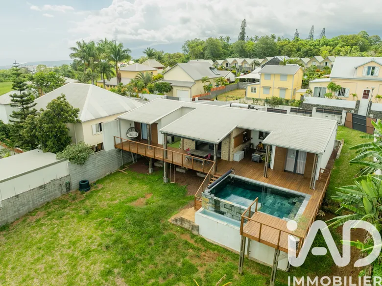 Maison 4 pièces 130 m² · à Le Tampon · 130 m² · 580 000 €