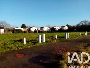 Building plot in Couëron (44220)