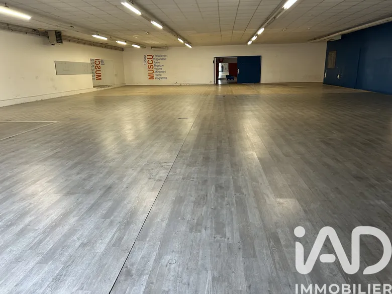 Immeuble 900 m² · à Montceau-les-Mines · 900 m² · 499 000 €