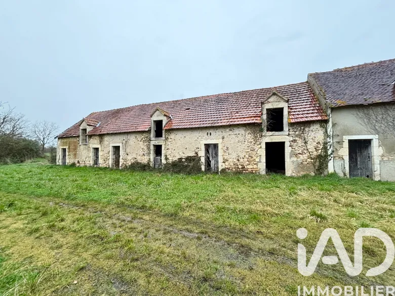 Maison 4 pièces 220 m² · à Chitray · 220 m² · 45 500 €