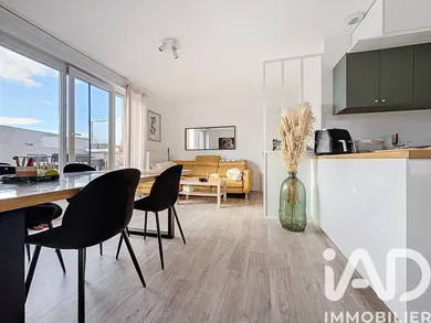 Apartment in Grigny (91350)