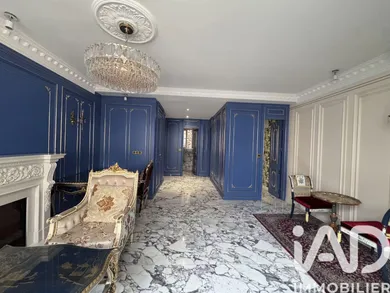 Appartement à Paris (75008)