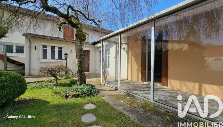 Maison 5 pièces 92 m² · à Saint-Amand-Montrond · 92 m² · 125 000 €
