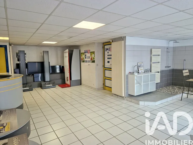 Maison 5 pièces 166 m² · à La Chèze · 166 m² · 82 000 €