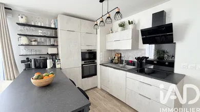 Apartment in Moissy-Cramayel (77550)