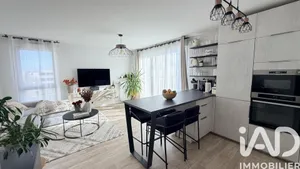 Apartment in Moissy-Cramayel (77550)