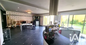 Townhouse in Saint-Saulve (59880)