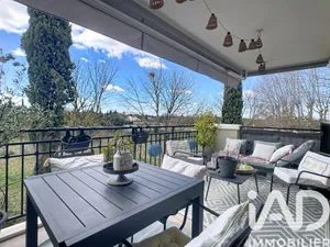 Apartment in Aix-en-Provence (13540)