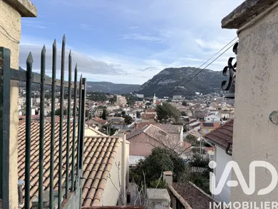 Maison à Toulon (83200)