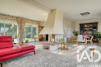 Maison d'architecte à Orgeval (78630)