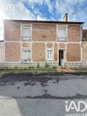 Farm in Mouroux (77120)