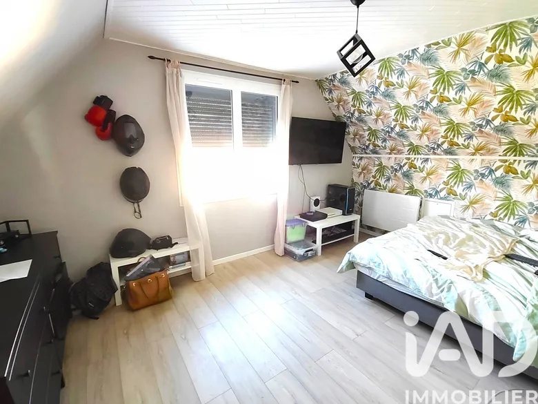 Maison 5 pièces 110 m² · à Saint-Léonard · 110 m² · 242 000 €