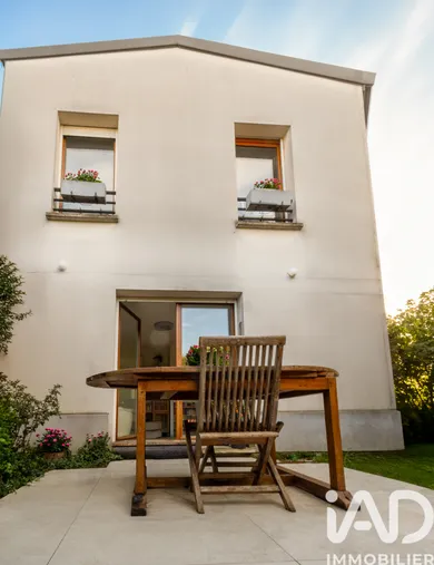 Maison à Montreuil (93100)