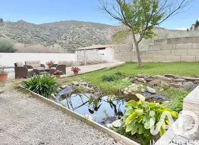 Traditional house in Rodès (66320)