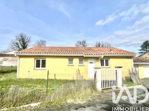 Maison à Sainte-Eulalie (33560)