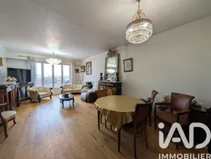 Apartment in Fontenay-sous-Bois (94120)