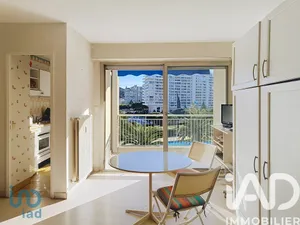 Apartment in Mandelieu-la-Napoule (06210)