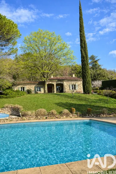 Maison de campagne à La Bégude-de-Mazenc (26160)