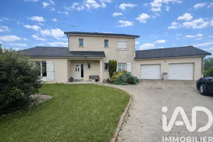 Maison traditionnelle à Frignicourt (51300)