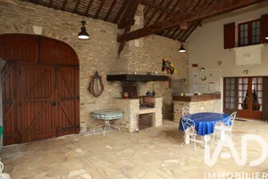 Longere in Carisey (89360)