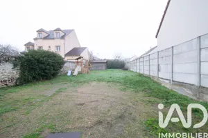 Townhouse in Les Mureaux (78130)