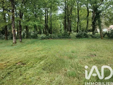 Terrain à bâtir à Reignac (33860)