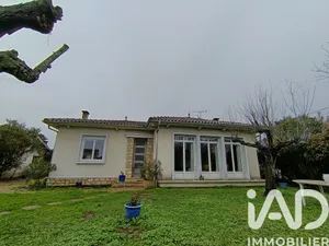 House in Coutras (33230)