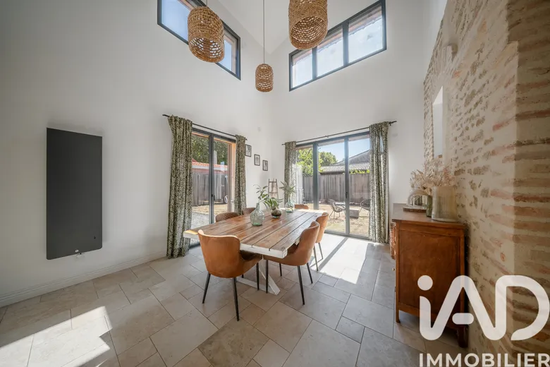 Maison 5 pièces 134 m² · à Salles · 134 m² · 446 000 €