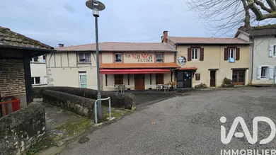 Building in Maurs (15600)