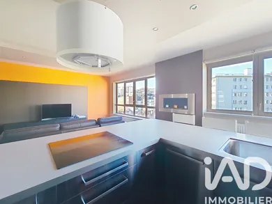 Apartment in Suresnes (92150)