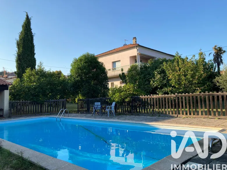 Maison 6 pièces 190 m² · à Aubenas · 190 m² · 297 000 €