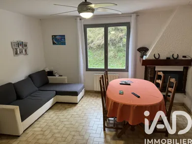 Apartment in Volx (04130)