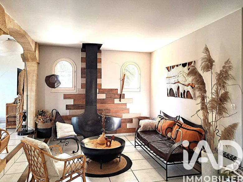 Maison 5 pièces 148 m² · à Saint-Marcel-d'Ardèche · 147,9 m² · 487 600 €