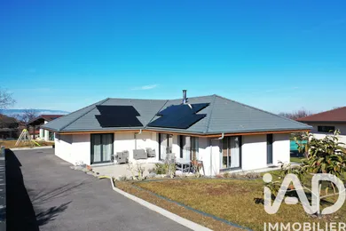 Traditional house in Champanges (74500)