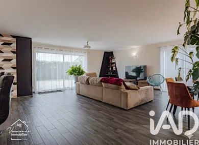 Maison traditionnelle à Nuaillé-d'Aunis (17540)