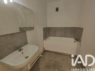 Appartement à Stains (93240)