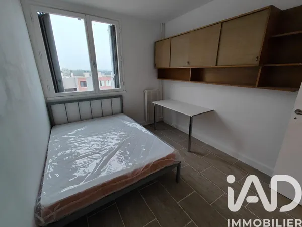 Appartement à Stains (93240) photo 2
