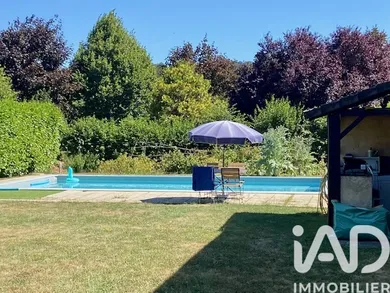 Maison de campagne à La Vineuse (71250)