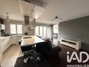 Apartment in Melun (77000)