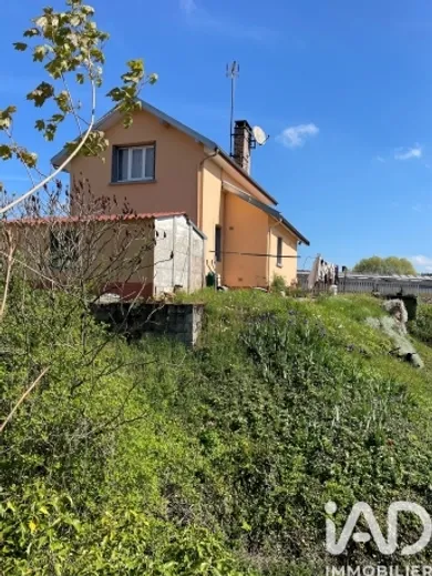 Maison de campagne à Ville-sous-la-Ferté (10310)